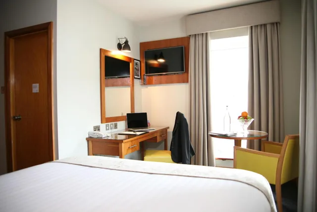 غرفة مفردة، Treacys Hotel Waterford 1/8
