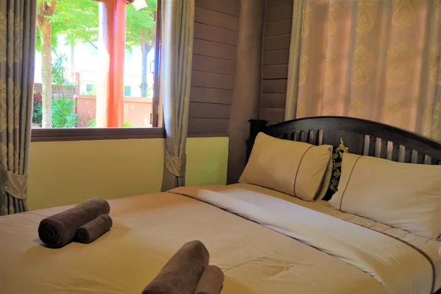 4 Bedrooms, Lanna, 6 Beds, 1 Queen and 5 King Beds, Private Pool، Baan Thai Lanna Pattaya 3/3