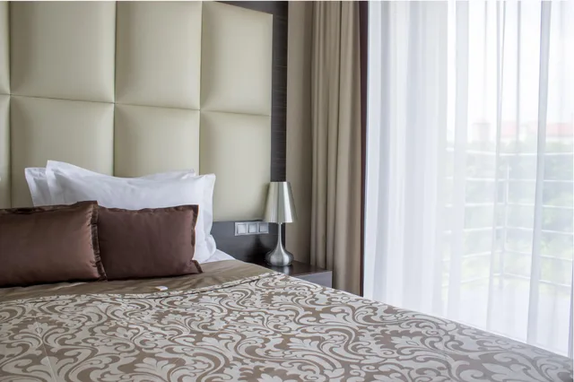 غرفة ديلوكس بسرير مزدوج أو سريرين منفصلين بإطلالة على الحديقة بشرفة، QUEEN BOUTIQUE HOTEL 2/4