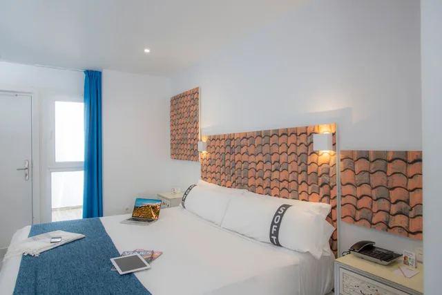 Inner, Double Bed, Casual Del Mar Malaga 1/7