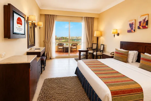 جناح عائلي بسرير كوين وسريرين منفصلين، Regency Plaza Aqua Park Spa Resort 2/10