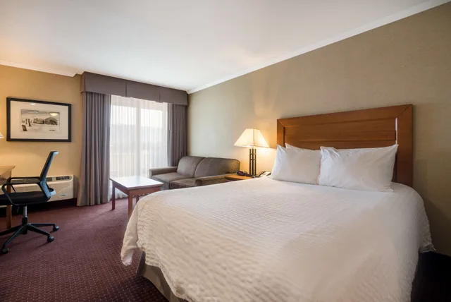 Standard, 2 Double Beds, Best Western Plus Norwester Hotel and Conference Centre 1/8