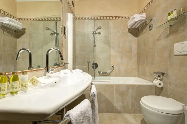غرفة سوبيريور بسريرين منفصلين، Hotel Athena Siena 7/7