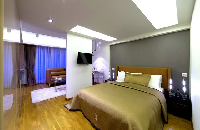 غرفة اقتصادية بسرير كوين، The Place Hotel 1/7