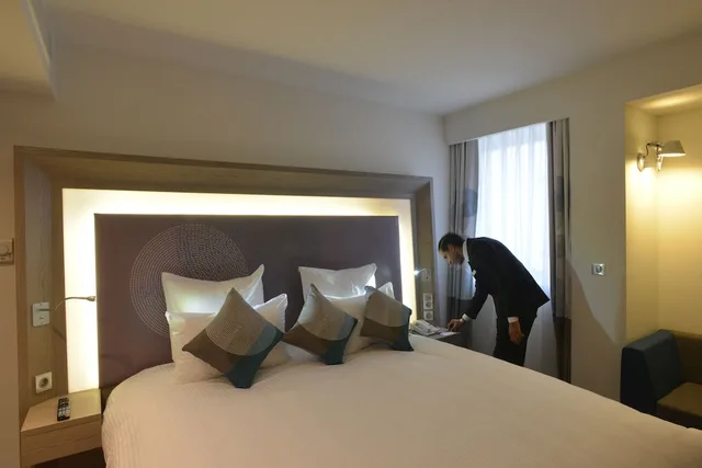 Superior, Double Bed, Pool Side، Novotel Cairo Airport 6/10