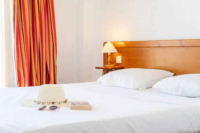 Apartment, Double Bed, Sofa, OLYDEA Saint Pierre la mer Neptune 2/3