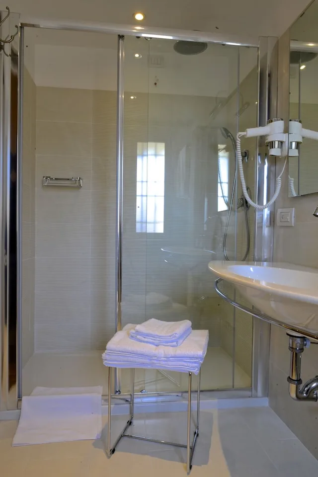 غرفة ثلاثية بسرير مزدوج وسرير فردي، La Villetta Suite 4/5