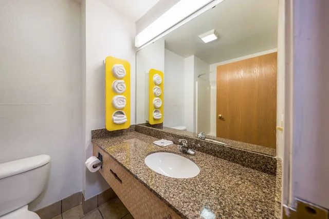 Superior, King Bed, Hot Tub, Motel6 Decatur, TX 8/9