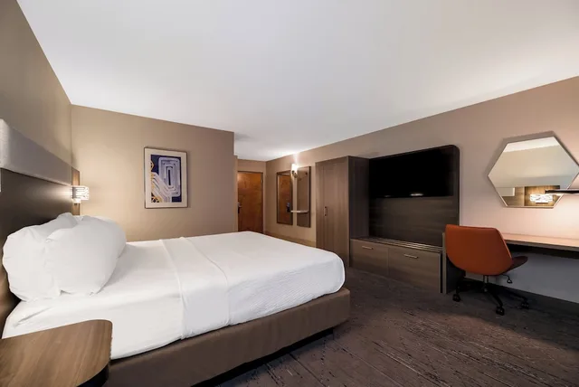 غرفة قياسية بسرير كينج، Holiday Inn Express Hotel Suites the Villages 7/10