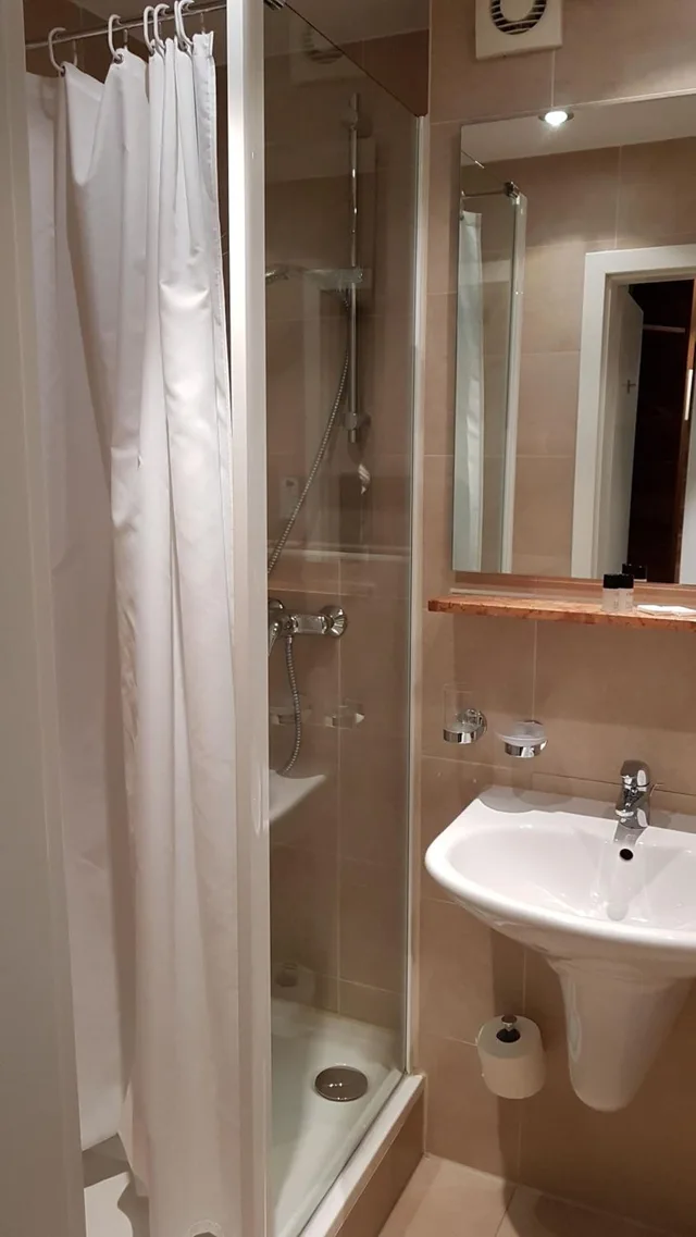 غرفة ديلوكس بسرير مزدوج، Central Hotel Apart Munchen 6/10