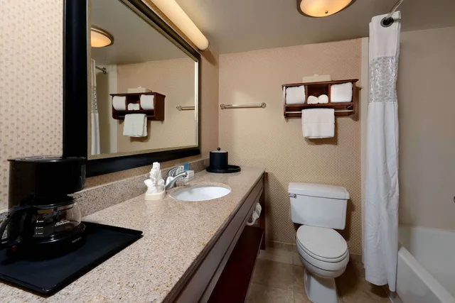 غرفة بسرير كوين لذوي الإعاقة، Hampton Inn Fayetteville Fort Bragg 8/8