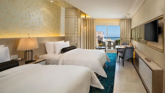 غرفة ديلوكس بسرير كينج بإطلالة على البحر، Kempinski Summerland Hotel & Resort Beirut 3/4