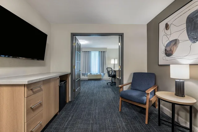 جناح بسرير كوين، Days Inn & Suites by Wyndham Thunder Bay 3/3