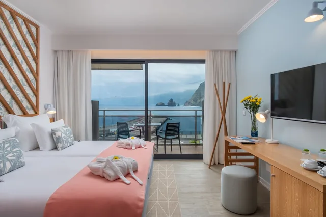 غرفة بسريرين منفصلين بإطلالة على البحر، Aqua Natura Bay 4/6