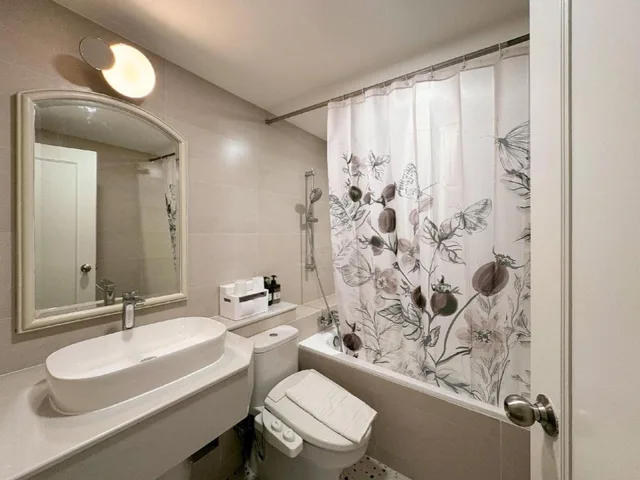 Renovated, Twin Beds, Low Floor، Yellow Ribbon Hills Boutique Suites 3/4