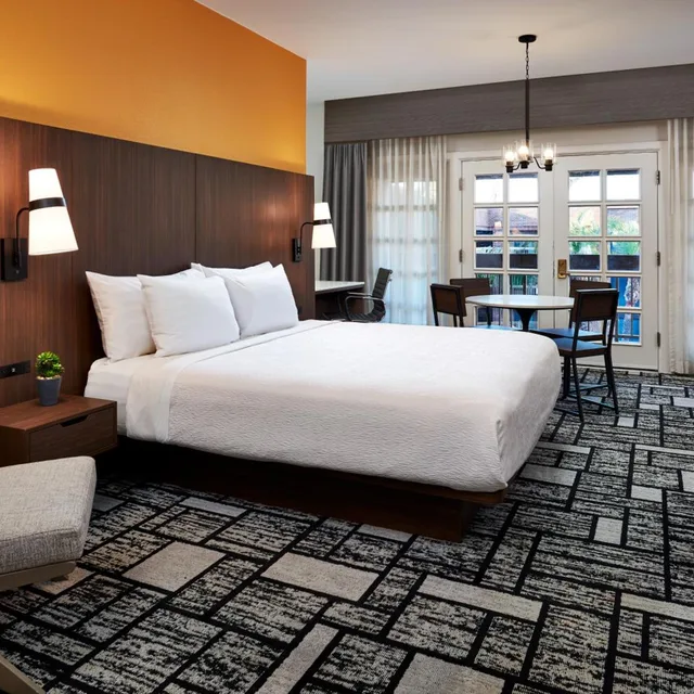 Suite, King Bed, Sofa, Best Western Plus Meridian Inn & Suites, Anaheim-Orange 1/7