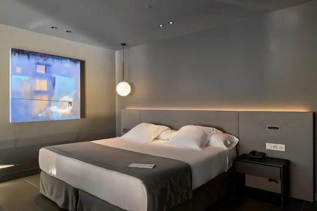 Junior Suite, Double Bed, Barcelona Princess 2/3
