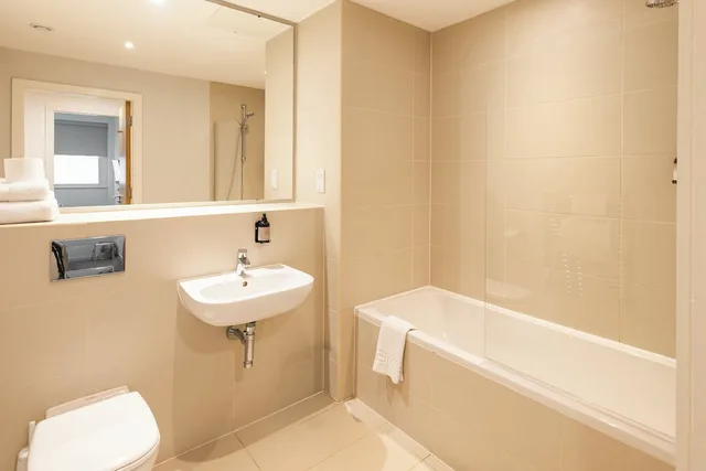 جناح بسريرين كينج بغرفتي نوم، Cove Minshull Street Piccadilly (ex. SACO Manchester - Piccadilly) 5/8
