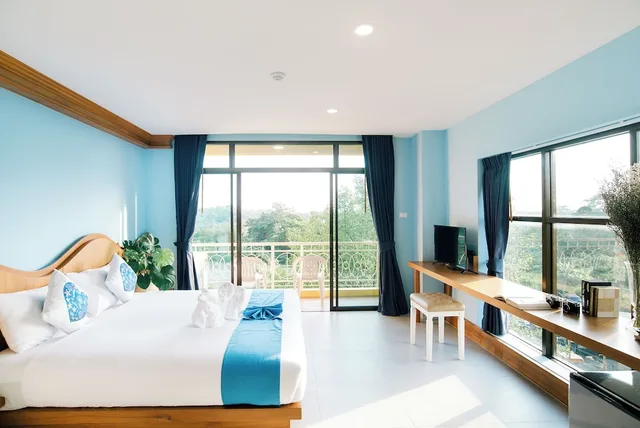 Premier, King Bed, Town View, with Pool, ROYAL PINEAPPLE HOTEL a welcome to wealth and good fortune 1/6