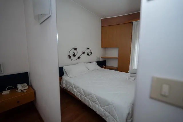 غرفة قياسية بسرير كوين بشرفة، Hotel Terme Orvieto 3/3