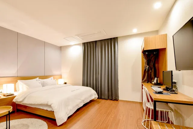 غرفة كبيرة بسرير مزدوج، Blanc Business Hotel 1/1
