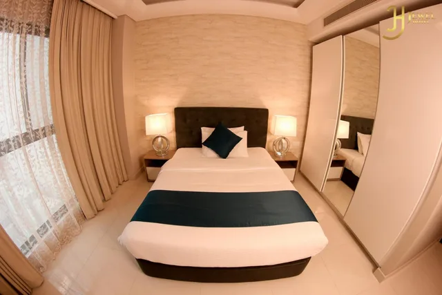 جناح تنفيذي بسرير كينج بغرفتي نوم، The Jewel Hotel 5/10