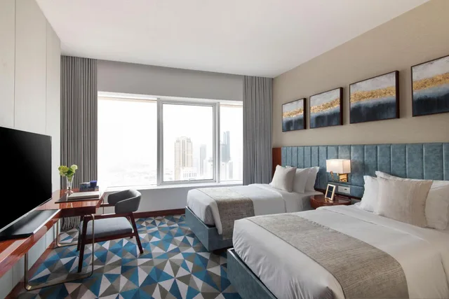 One Bedroom Suite Twin Deluxe with Westbay Beach Access، The Bentley Luxury Hotel and Suites Doha 2/2