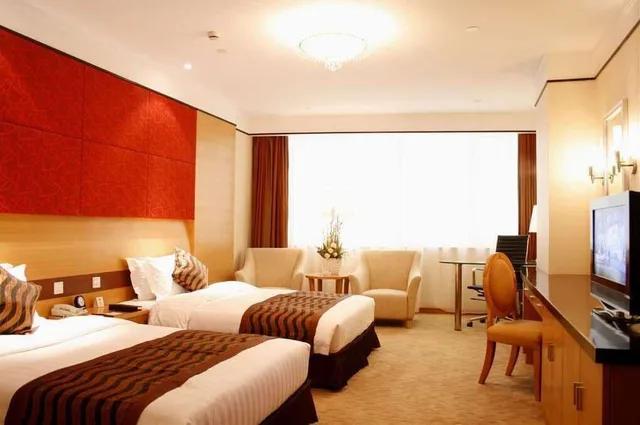 Business, King Bed, Smoking, Days Hotel and Suites by Wyndham Jiaozuo 1/2