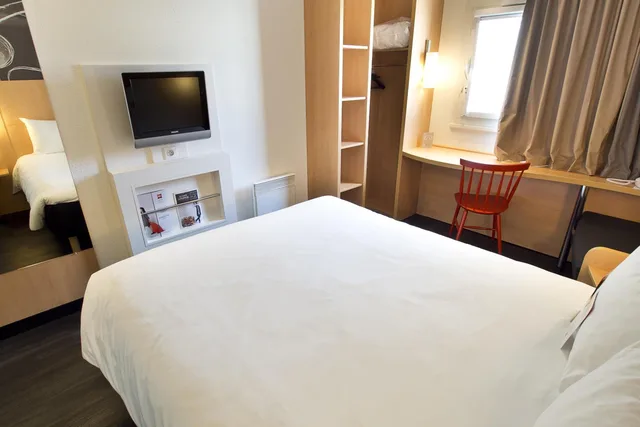 غرفة قياسية بسرير كوين، Ibis Paris Montmartre 18Eme 4/7