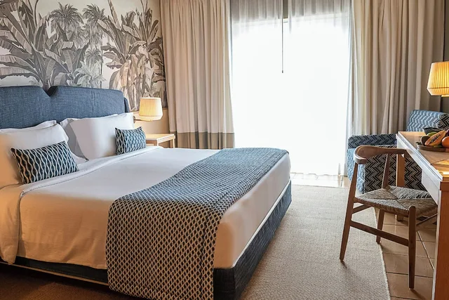 Sapphire, Retreat, Family, Double Bed، Domes Lake Algarve, Autograph Collection 1/9