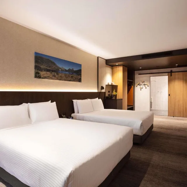 Interior, Classic, King Bed, 2 Queen Beds, Movenpick Hotel Hobart 1/8