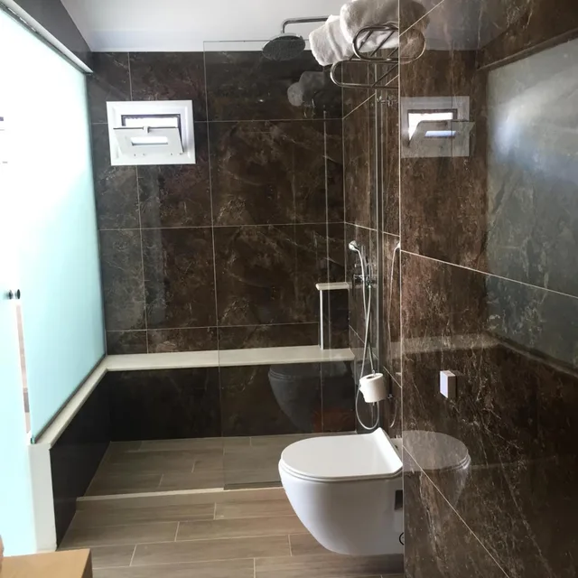 غرفة ثلاثية، Voula Hotel 8/10