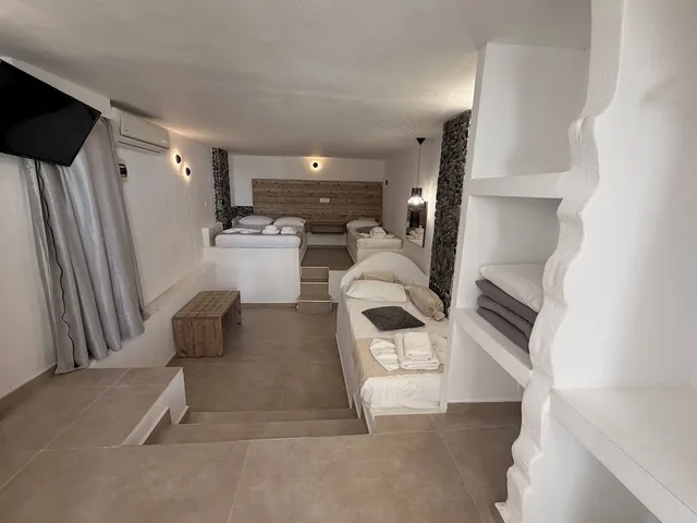 Standard, Quadruple, Double and Twin Beds, Pension Livadaros 5/10