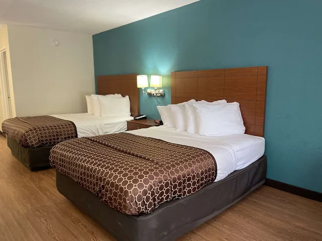 غرفة قياسية بسريرين كوين، Best Western Tallahassee-Downtown Inn & Suites 3/10