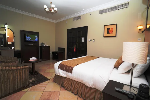 Junior Suite, Al Jazeera Royal Hotel 7/10