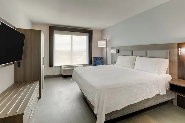 غرفة قياسية بسرير كينج لذوي الإعاقة، Holiday Inn Express Hotel Suites Richmond 2/7