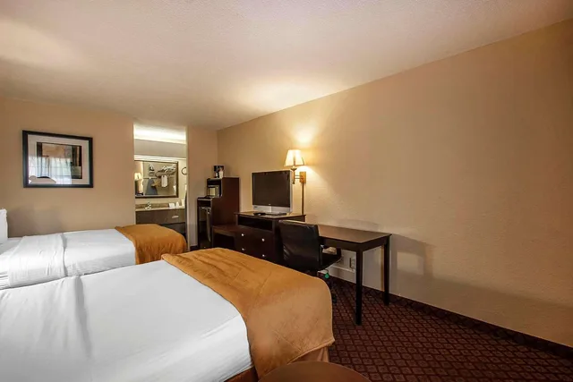 غرفة بسريرين مزدوجين، Quality Inn & Suites Covington 3/4