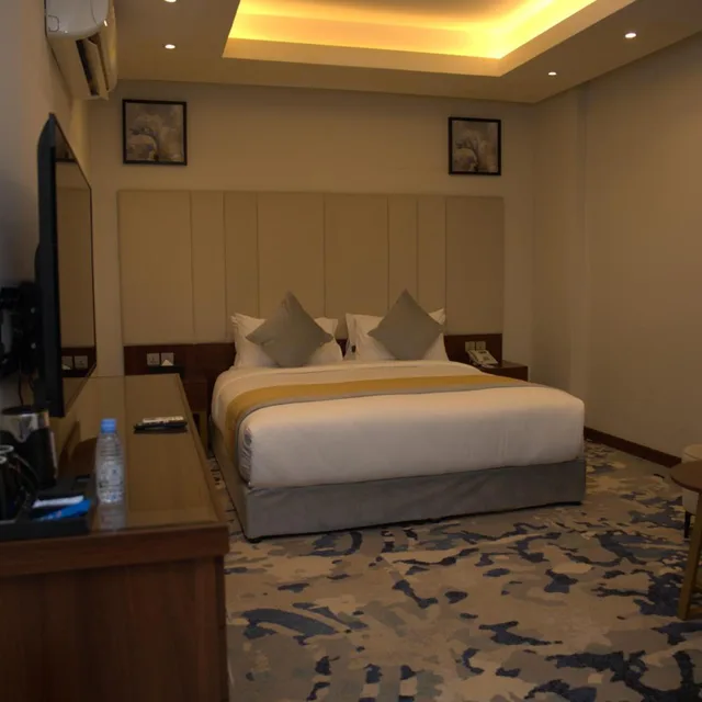 غرفة ديلوكس بسرير مزدوج، شقق ضيف إن الفندقية – قرطب(Daif Inn Serviced Apartments - Qurtubah) 8/10