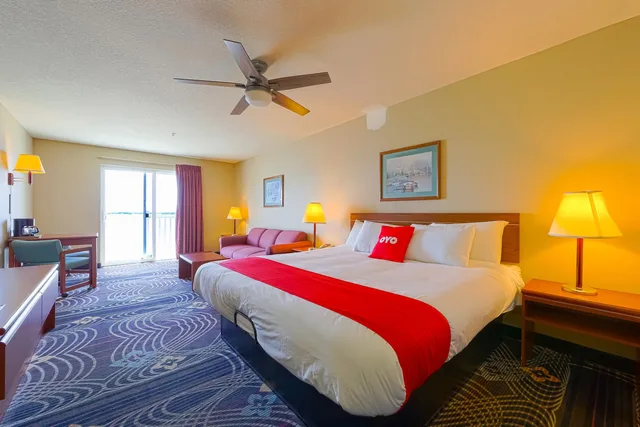 Double Queen Room - Bay view، Siletz Bay Beachfront Hotel by OYO Lincoln City 2/10