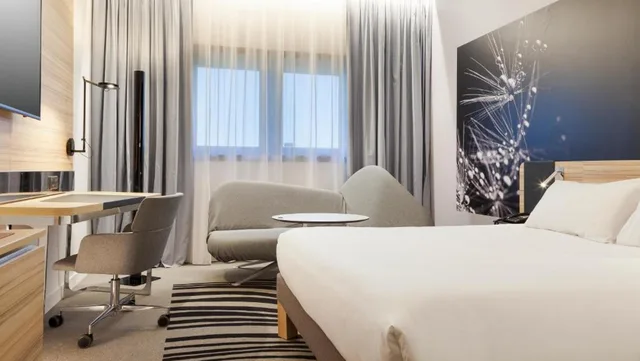 غرفة سوبيريور بسرير كينج، Novotel Tours Centre Gare 5/10