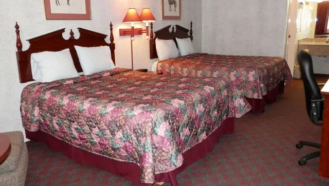 غرفة بسريرين كوين لذوي الإعاقة، Magnuson Hotel Fowlerville 1/1