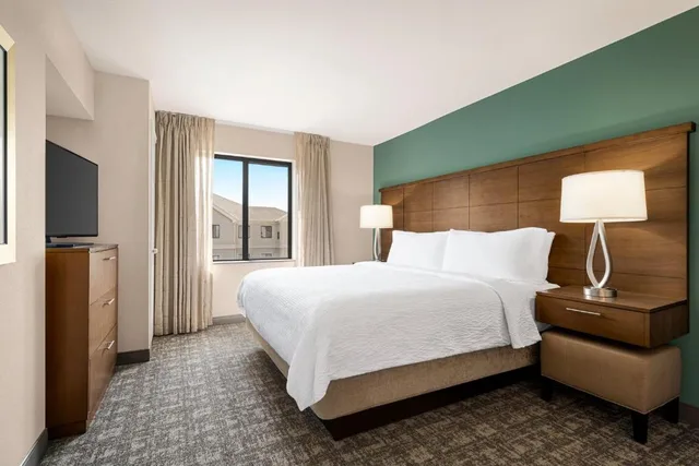 جناح بسرير كينج، Staybridge Suites Oklahoma City-Quail Springs 2/3