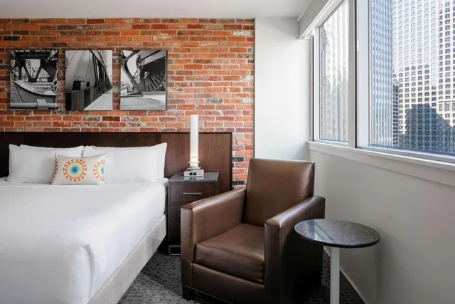 1 Bedroom, Lasalle, Suite، The Royal Sonesta Chicago Downtown 5/8