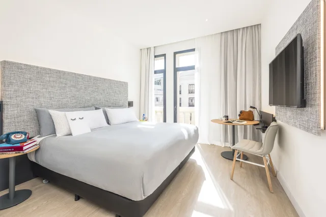 استوديو بسريرين منفصلين بإطلالة على المدينة، Innside by Melia Barcelona Apolo 4/9