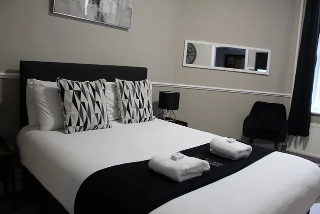 غرفة عائلية بسرير مزدوج وسريرين منفصلين، The Mitre Hotel 9/10
