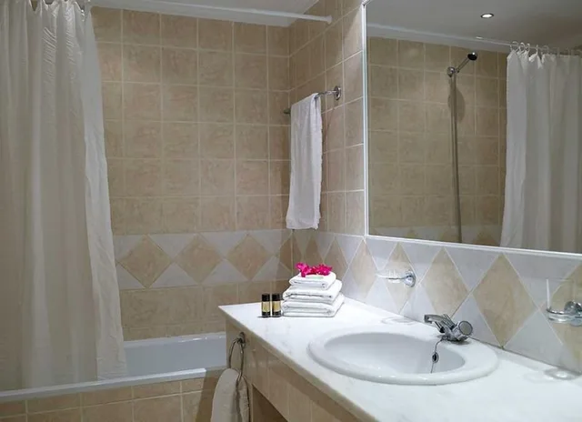 Duplex, Superior, Double and Twin Beds, Shared Pool، Canvas by Mitsis Family Village 2/2