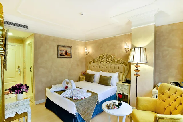 جناح عائلي بإطلالة على المدينة بغرفتي نوم، EDIBE SULTAN HOTEL 10/11