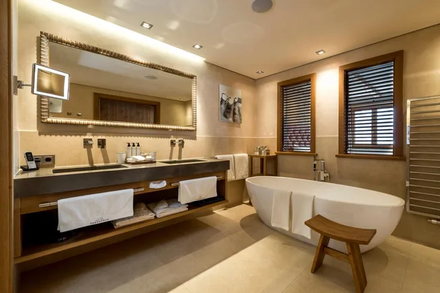 جناح بشرفة، Hotel Tannenhof 7/8