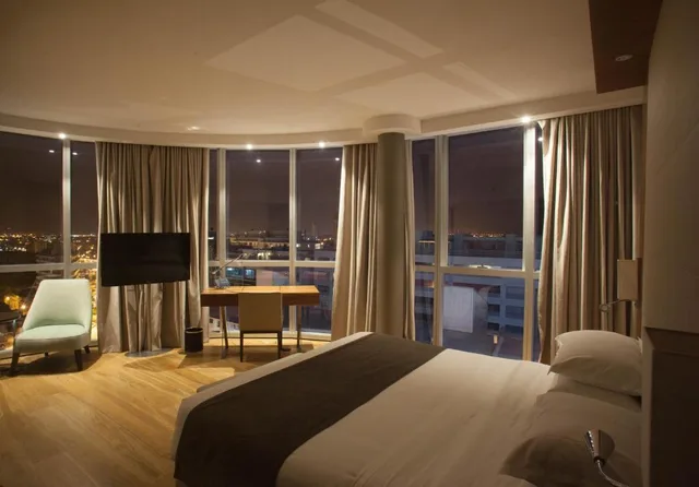 جناح فاخر بانورامي بسرير مزدوج بإطلالة، PUERTO NORTE DESIGN HOTEL 2/3