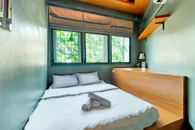 Economy Twin Room with Shared Bathroom No Window، Loftel 22 Hostel 1/1